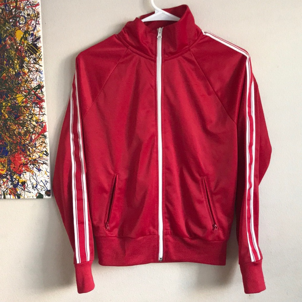 Red Jacket - Picture 4 of 5